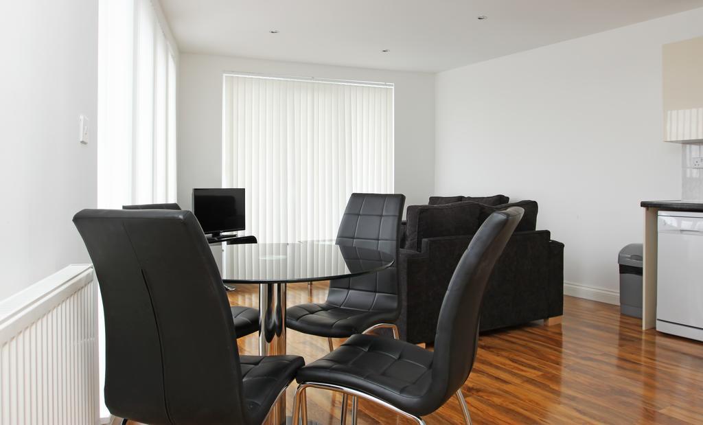Radalco Apartments Hounslow Szoba fotó