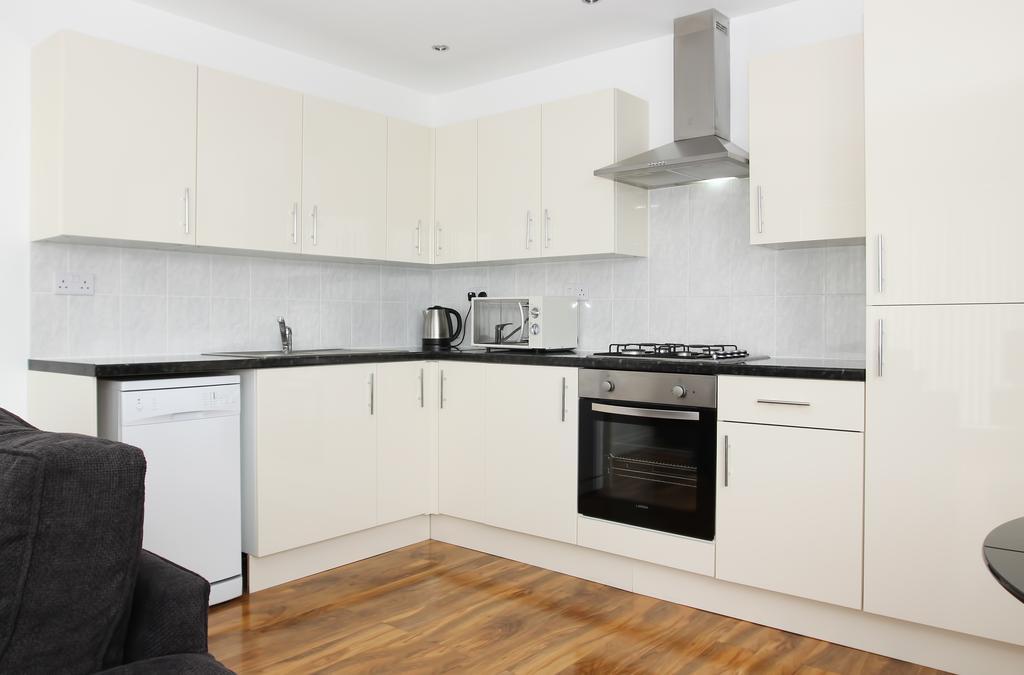 Radalco Apartments Hounslow Szoba fotó